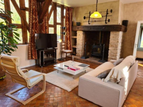 Longère de charme rénovée, 2 chambres, proche Orléans - FR-1-590-553
